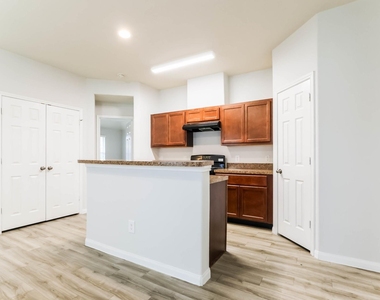 21718 Martin Grove Court - Photo Thumbnail 4