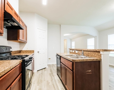 21718 Martin Grove Court - Photo Thumbnail 5