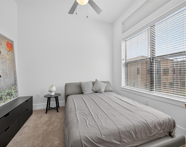 2401 Crawford Street - Photo Thumbnail 28