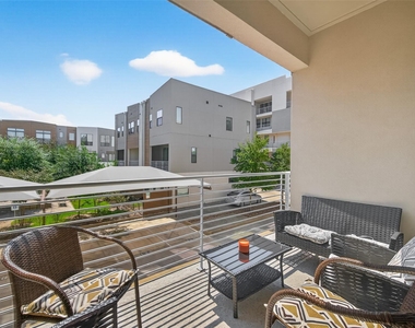 2401 Crawford Street - Photo Thumbnail 31