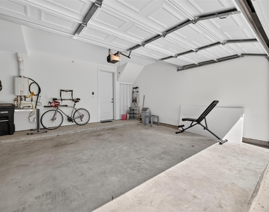 2401 Crawford Street - Photo Thumbnail 33