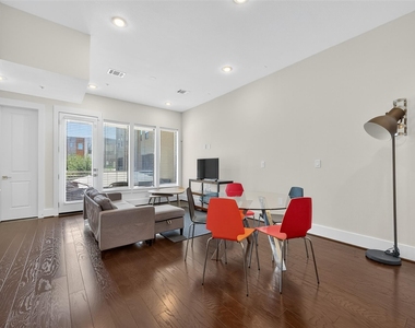 2401 Crawford Street - Photo Thumbnail 13