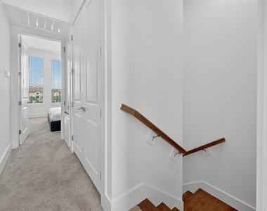 2401 Crawford Street - Photo Thumbnail 20