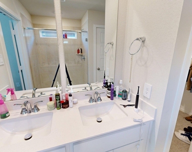14134 Granger Pointe Lane - Photo Thumbnail 10