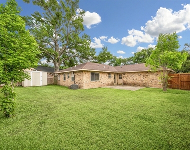 1607 Willowby Drive - Photo Thumbnail 15