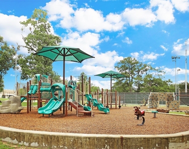 1607 Willowby Drive - Photo Thumbnail 18