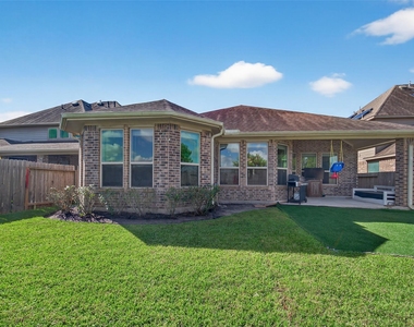 4821 La Piedra - Photo Thumbnail 23