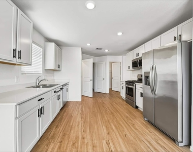 18838 Charter Elm Drive - Photo Thumbnail 4