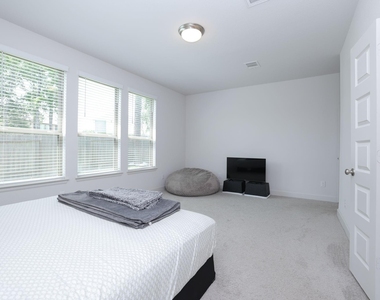 317 Rise Lane - Photo Thumbnail 24