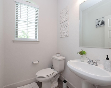 317 Rise Lane - Photo Thumbnail 5