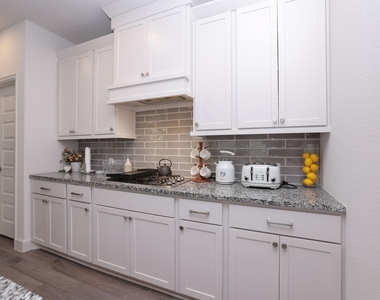 317 Rise Lane - Photo Thumbnail 18