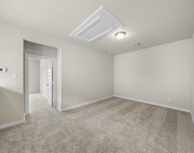 9912 Storehouse Drive - Photo Thumbnail 18