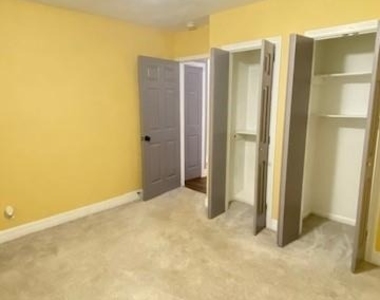 6623 Cresthill Street - Photo Thumbnail 18