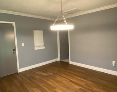 6623 Cresthill Street - Photo Thumbnail 4