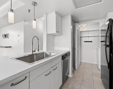 3525 Sage Road - Photo Thumbnail 5