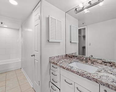 3525 Sage Road - Photo Thumbnail 9