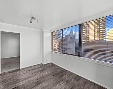 3525 Sage Road - Photo Thumbnail 6