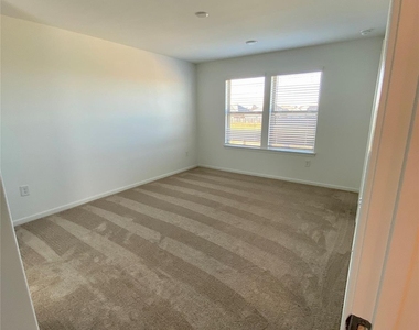 21114 Dolphin Bay Lane - Photo Thumbnail 17