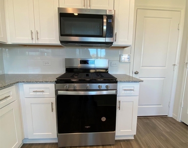 21114 Dolphin Bay Lane - Photo Thumbnail 6