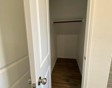 21114 Dolphin Bay Lane - Photo Thumbnail 14