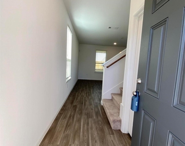 21114 Dolphin Bay Lane - Photo Thumbnail 2
