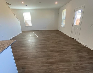 21114 Dolphin Bay Lane - Photo Thumbnail 12