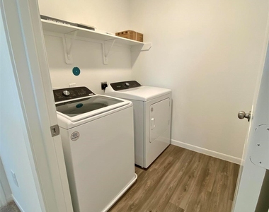 21114 Dolphin Bay Lane - Photo Thumbnail 29