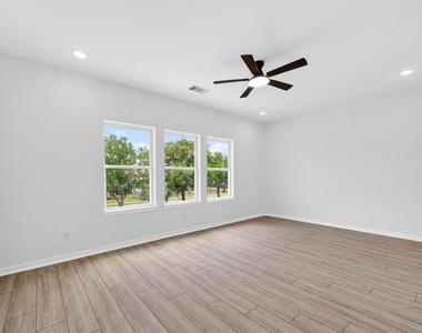 8628 Scott Street - Photo Thumbnail 28