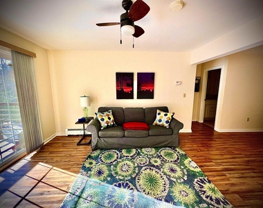 267 Hildred - Photo Thumbnail 1