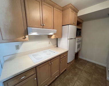 267 Hildred - Photo Thumbnail 9