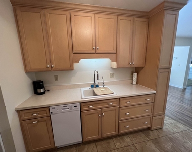 267 Hildred - Photo Thumbnail 11