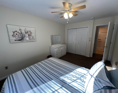 267 Hildred - Photo Thumbnail 19
