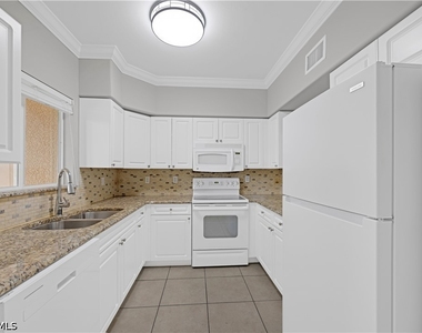 4172 Castilla Circle - Photo Thumbnail 10