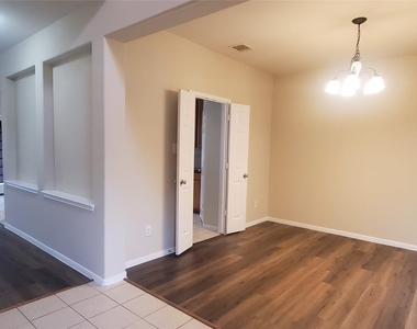 14238 Englewood Park Lane - Photo Thumbnail 5