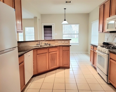 14238 Englewood Park Lane - Photo Thumbnail 8