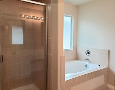 14238 Englewood Park Lane - Photo Thumbnail 18
