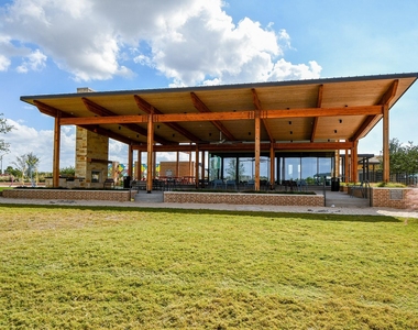 7207 Prairie Heights Drive - Photo Thumbnail 22