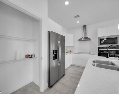 6210 Forest Court - Photo Thumbnail 39
