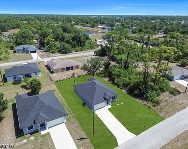 6210 Forest Court - Photo Thumbnail 5
