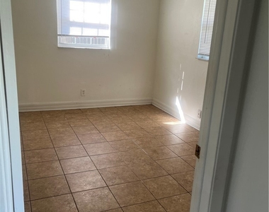 345 3rd Avenue - Photo Thumbnail 5