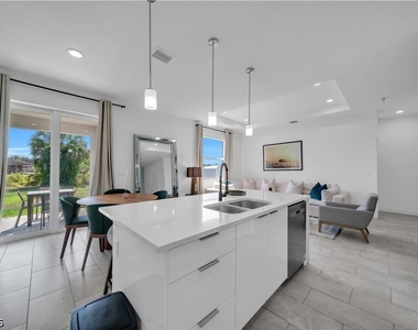 6208 Forest Court - Photo Thumbnail 27