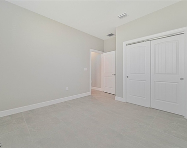 42218 Edgewater Drive - Photo Thumbnail 17
