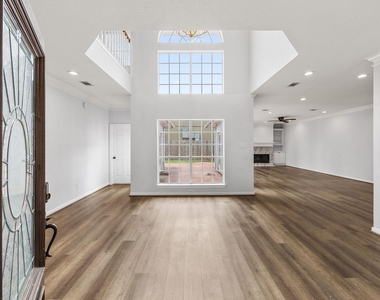 1723 Gingerleaf Lane - Photo Thumbnail 3