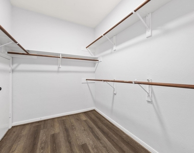 1723 Gingerleaf Lane - Photo Thumbnail 16