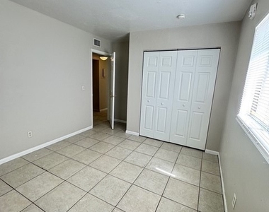 2944 Jackson Street - Photo Thumbnail 8