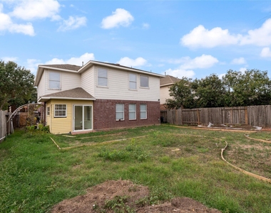 5902 Rye Creek Drive - Photo Thumbnail 11