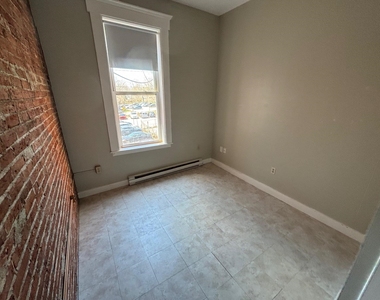 247 Main - Photo Thumbnail 7
