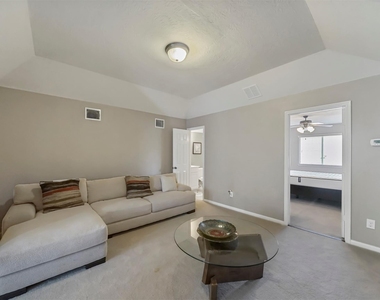 8214 Garrison Point Drive - Photo Thumbnail 23