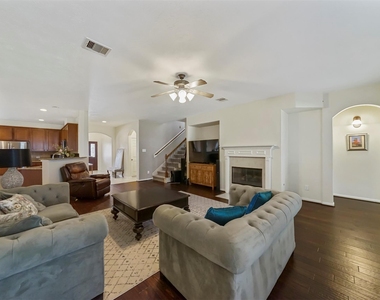 8214 Garrison Point Drive - Photo Thumbnail 11