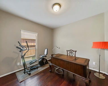 8214 Garrison Point Drive - Photo Thumbnail 12